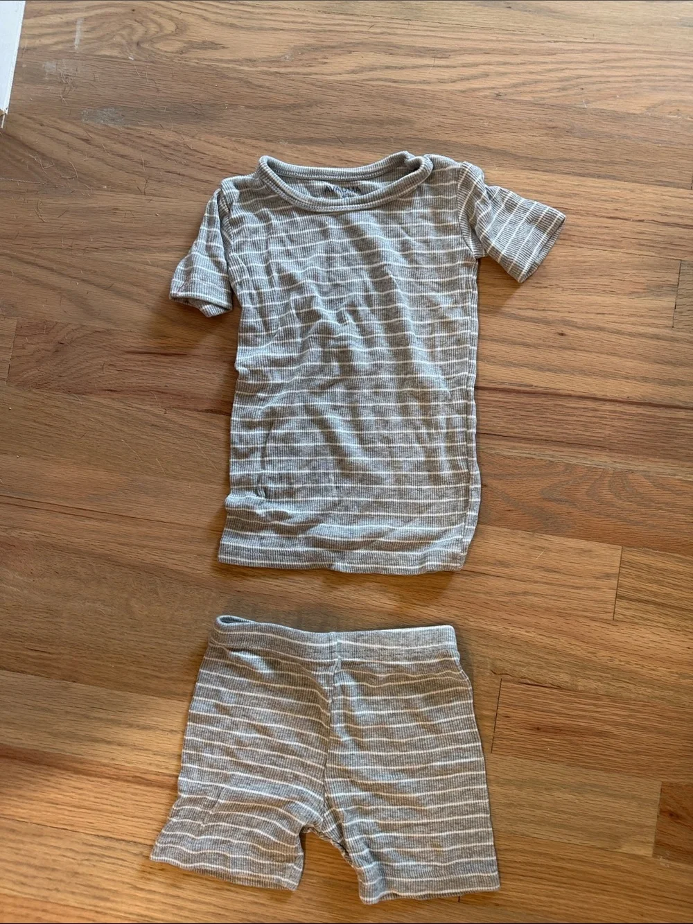 Kids Short Sleeve Pajama Sets - Light Gray Stripe & Solid (3-Pack)